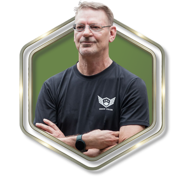 Ông Andrew McHill